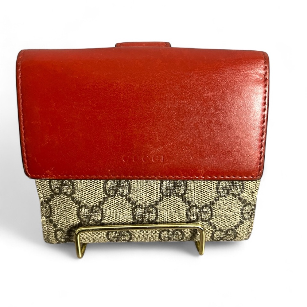 Gucci compact wallet